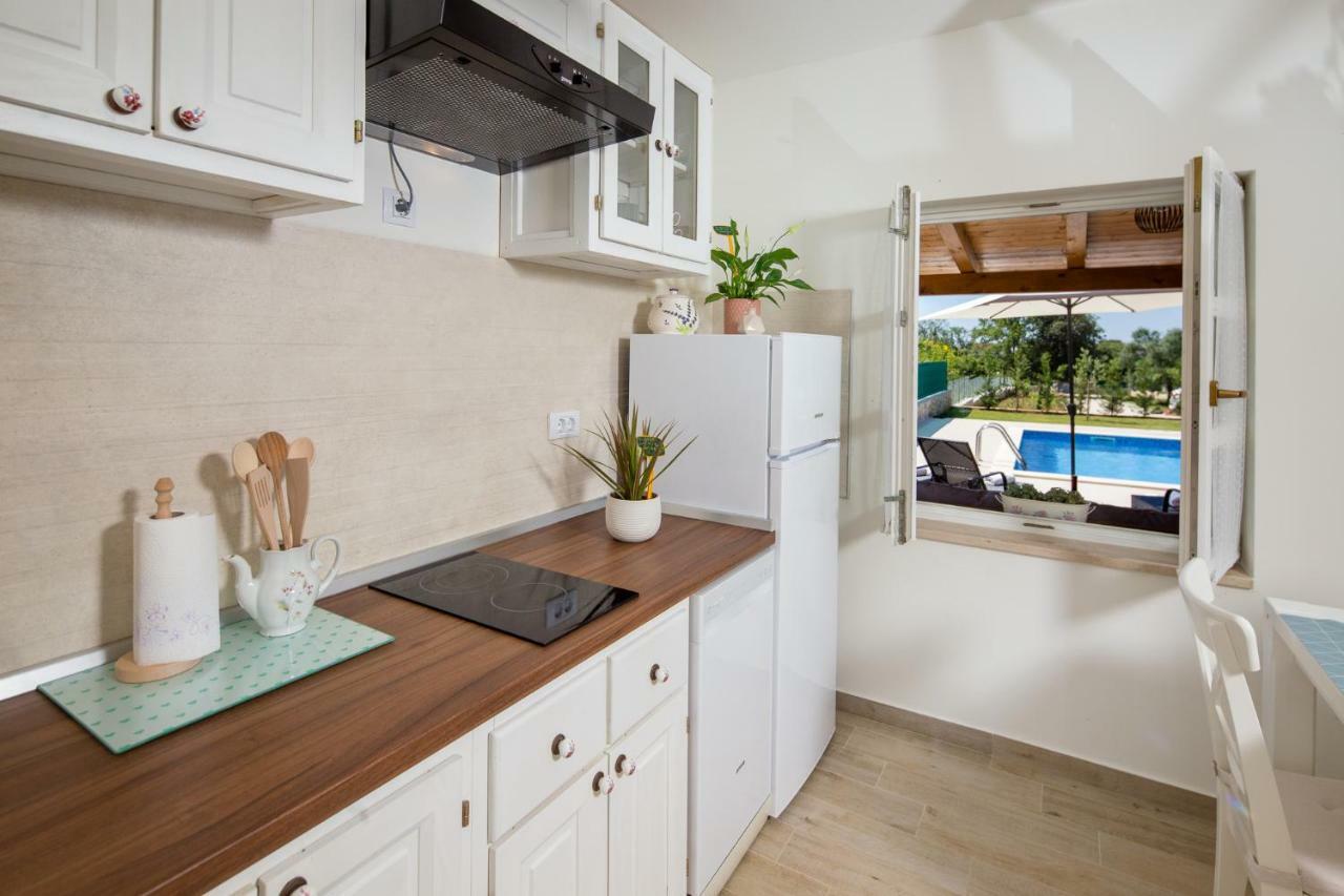 House Jozefina With Pool Apartamento Rovinj Exterior foto