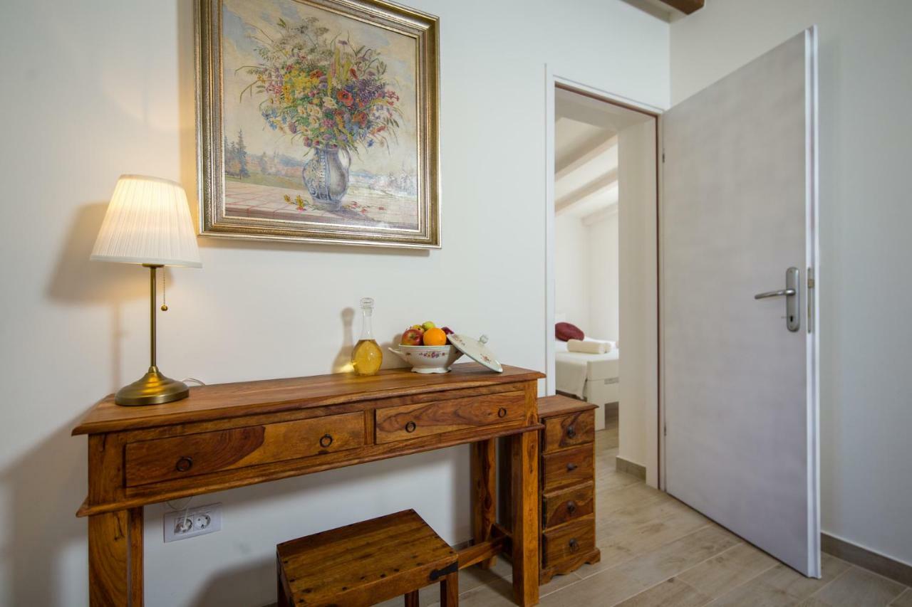 House Jozefina With Pool Apartamento Rovinj Exterior foto