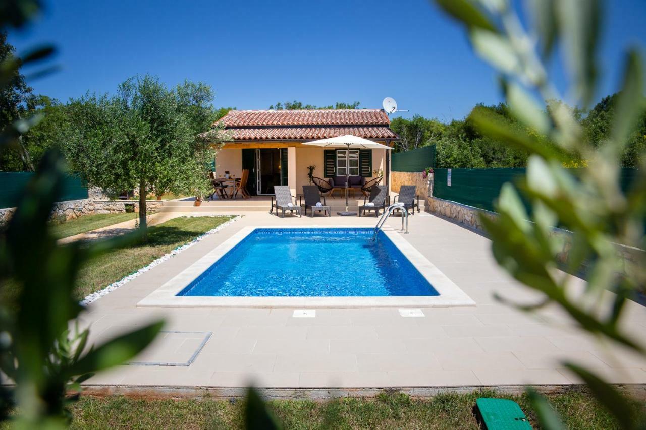 House Jozefina With Pool Apartamento Rovinj Exterior foto